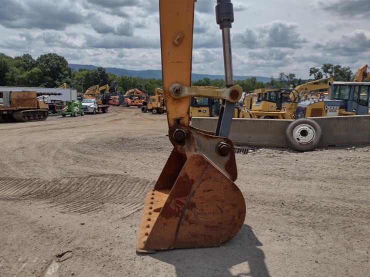 case-cx350d-image-45