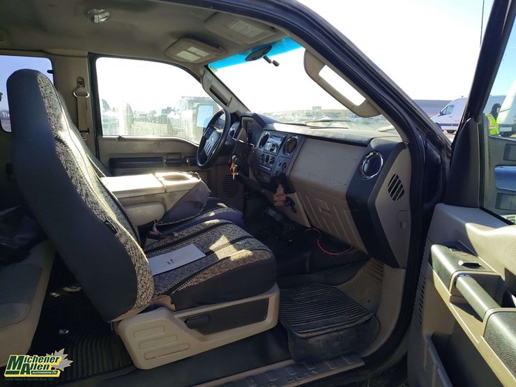 2008-ford-f550-image-23