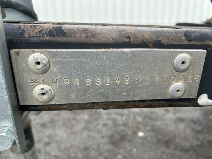 hydrotek-ss30005vs-towable-pressure-washer-image-9