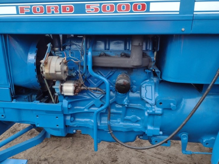 70-ford-5000-image-21