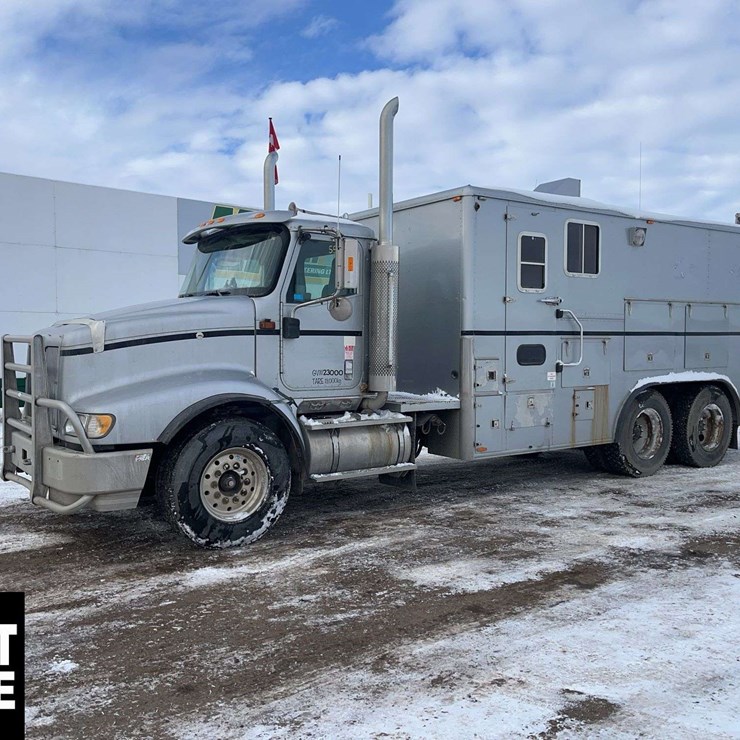 2003 INTERNATIONAL 9200i
