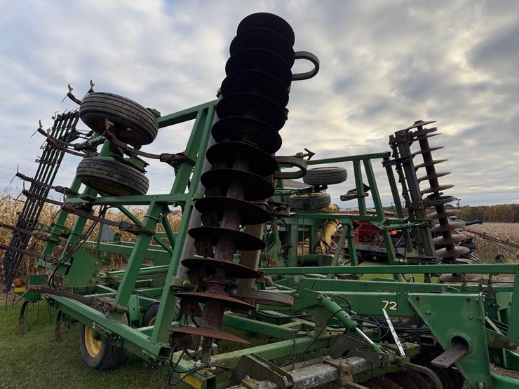 john-deere-726-image-12