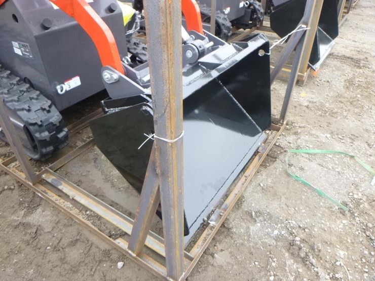 2025-agt-ysrt14-skid-steer-track-loader-image-8