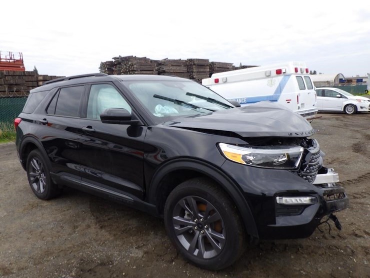 2024-ford-explorer-image-2