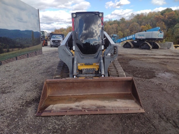 18-deere-333g-image-2