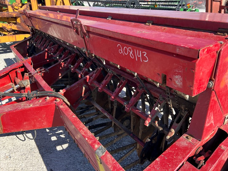 case-ih-5100-image-3