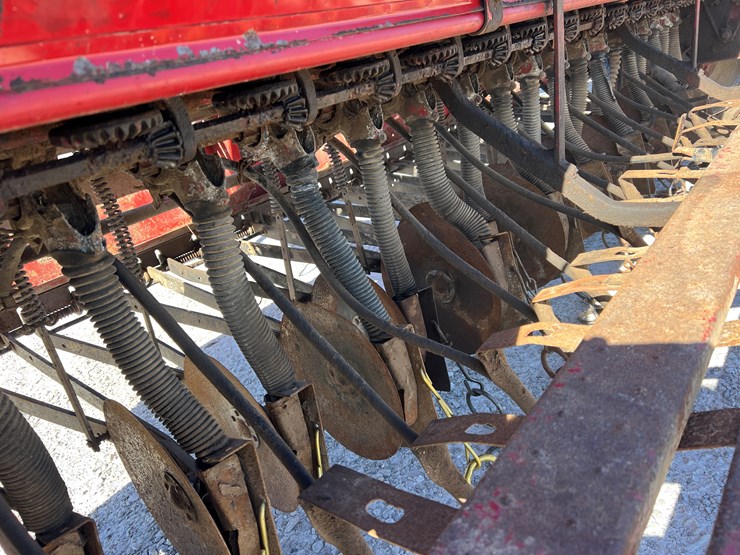 case-ih-5100-image-5