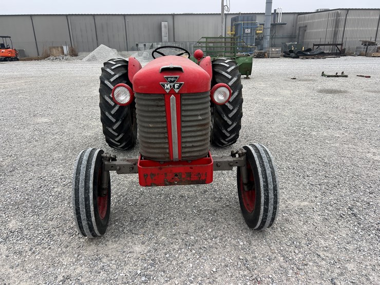1958-massey-ferguson-65-image-2