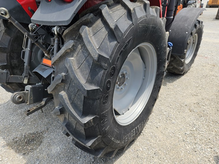 2018-massey-ferguson-5711-image-5