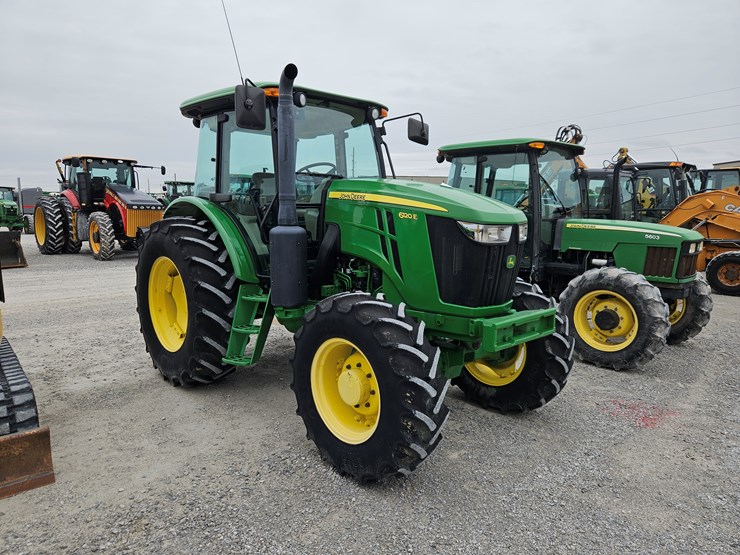 2017-john-deere-6120e-image-20