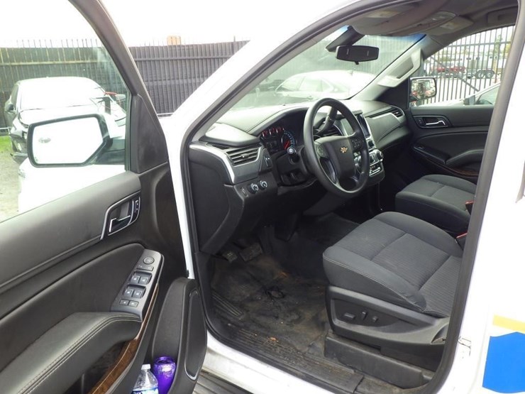 2019-chevrolet-tahoe-image-5