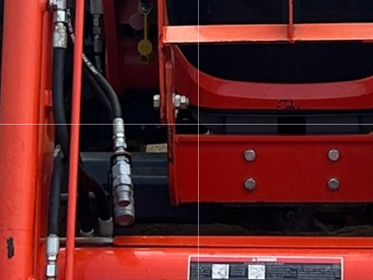 2014-kubota-m8560d-image-8