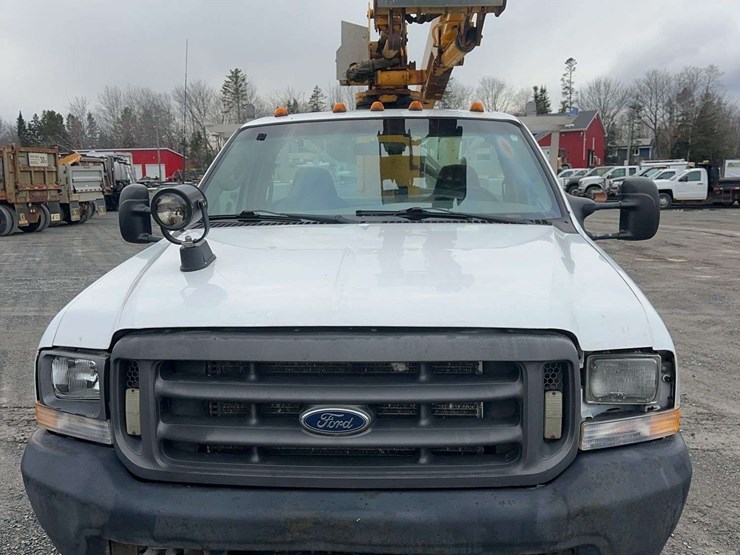 2003-ford-f550-image-2