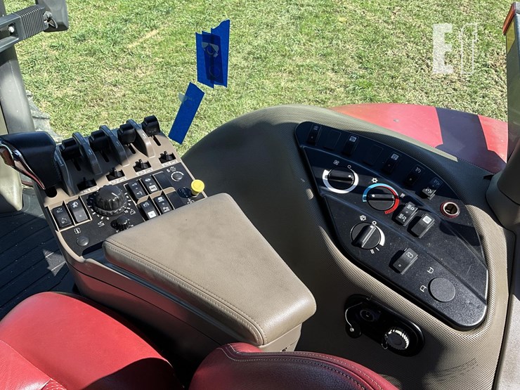 2010-case-ih-magnum-275-image-18