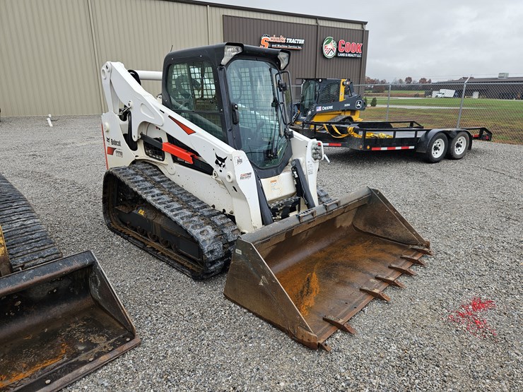 2022-bobcat-t770-image-22