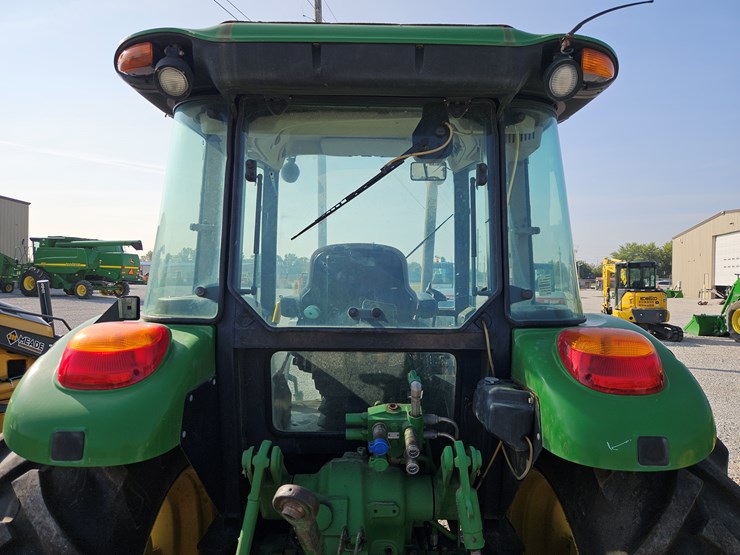2010-john-deere-6115d-image-13