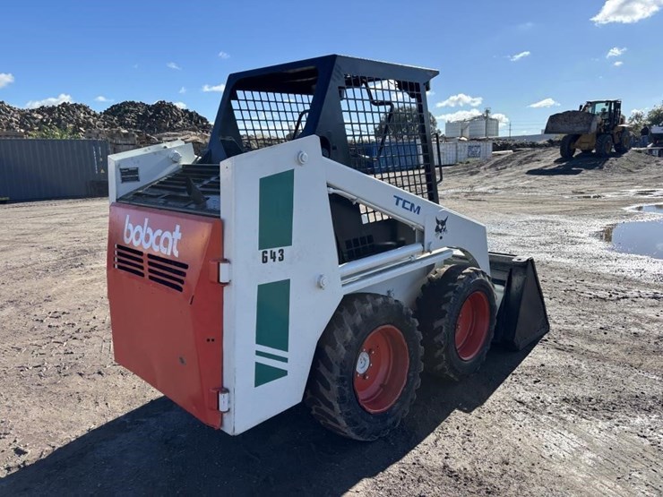 bobcat-643-image-3