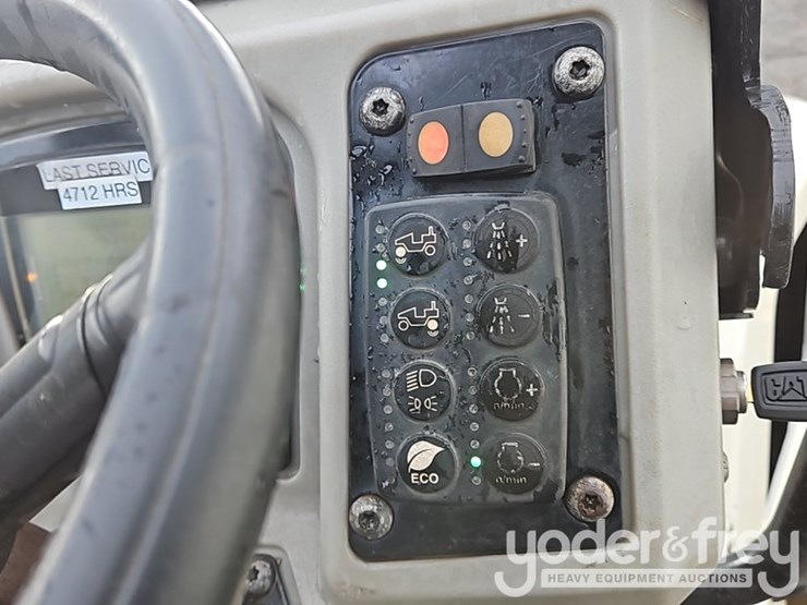 2014-caterpillar-cb24b-image-26