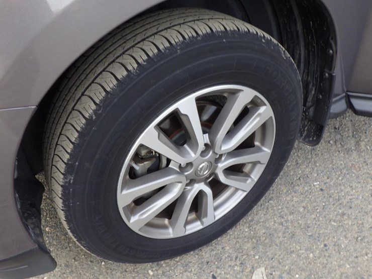 2014-nissan-pathfinder-image-13