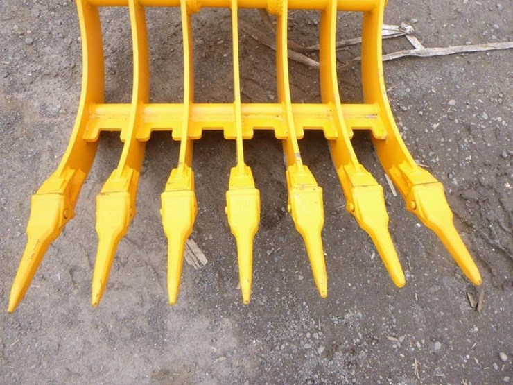 caterpillar-305-image-6