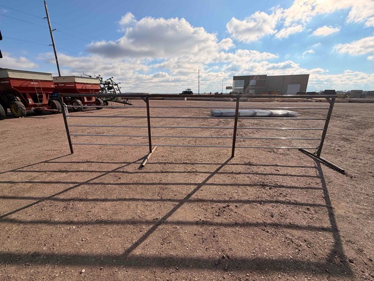 free-standing-panel-image-2