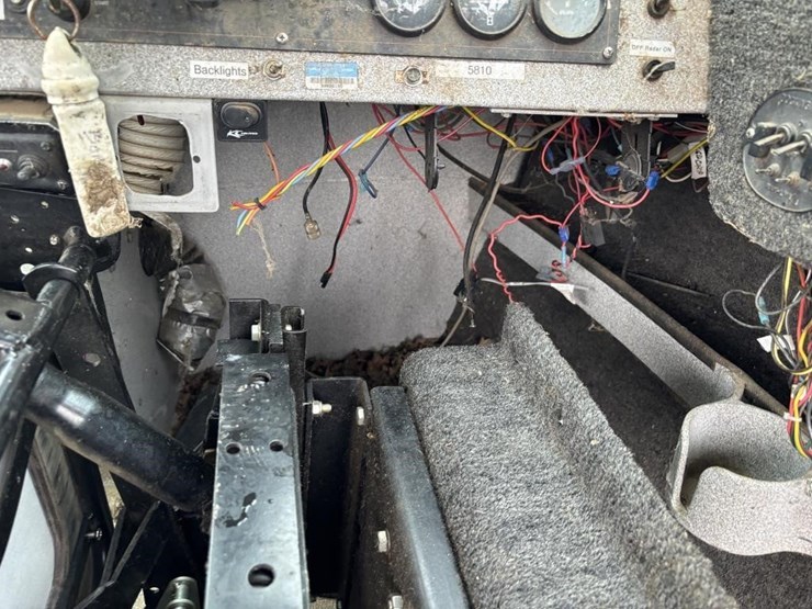 2000-unknown-trailer-image-12