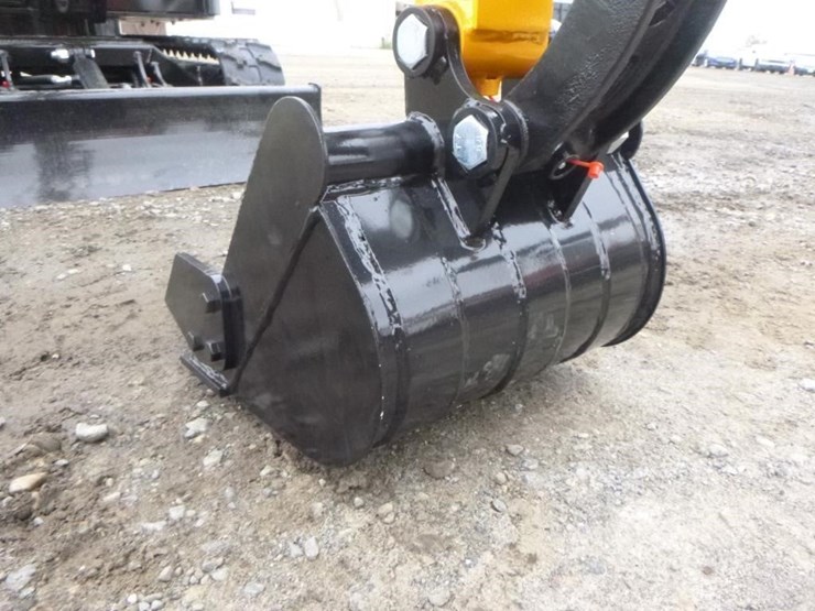 2025-vicsec-vc15-hydraulic-excavator-image-10