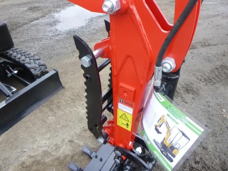 2025-vicsec-vc13-hydraulic-excavator-image-12