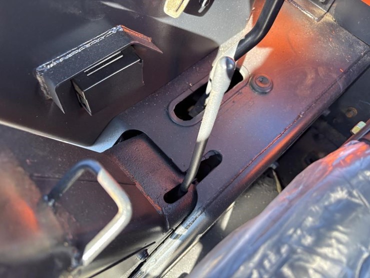 kubota-kx026-image-32