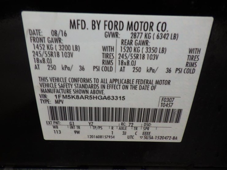 2017-ford-explorer-image-16