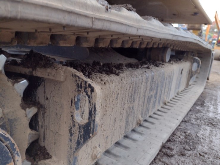 23-caterpillar-306-cr-image-38