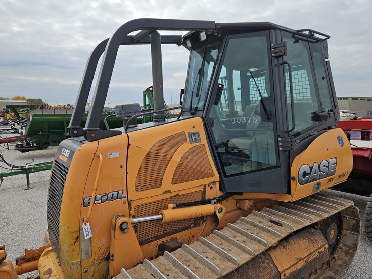 2012-case-850l-xlt-image-19