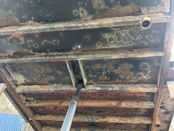 2005-gmc-topkick-c5500-image-27