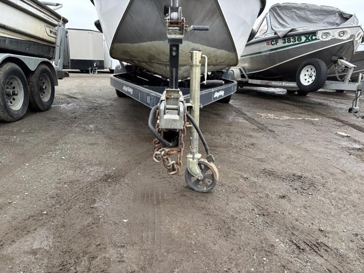 2000-unknown-trailer-image-29