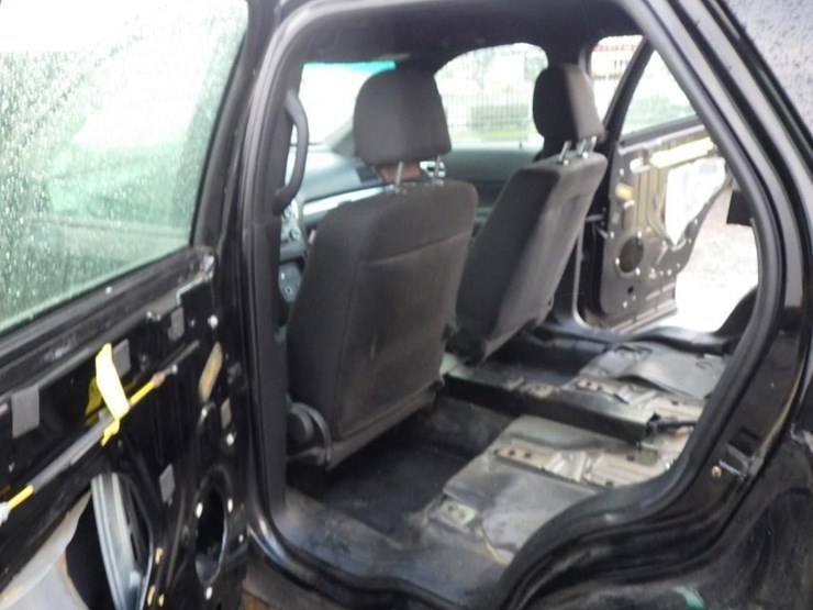 2017-ford-explorer-image-7