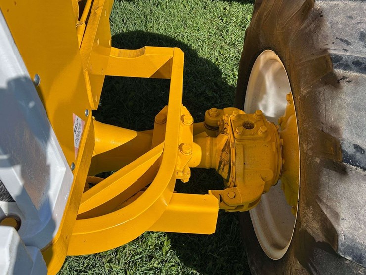 minneapolis-moline-g750-image-11