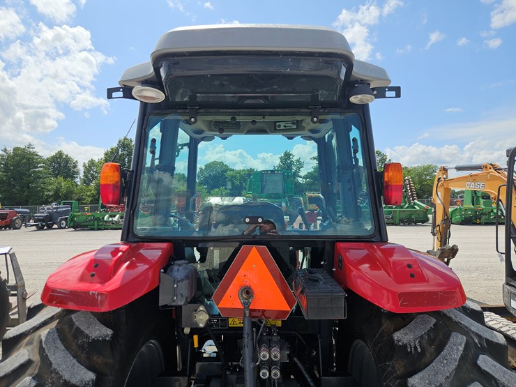 2014-massey-ferguson-4610-image-17