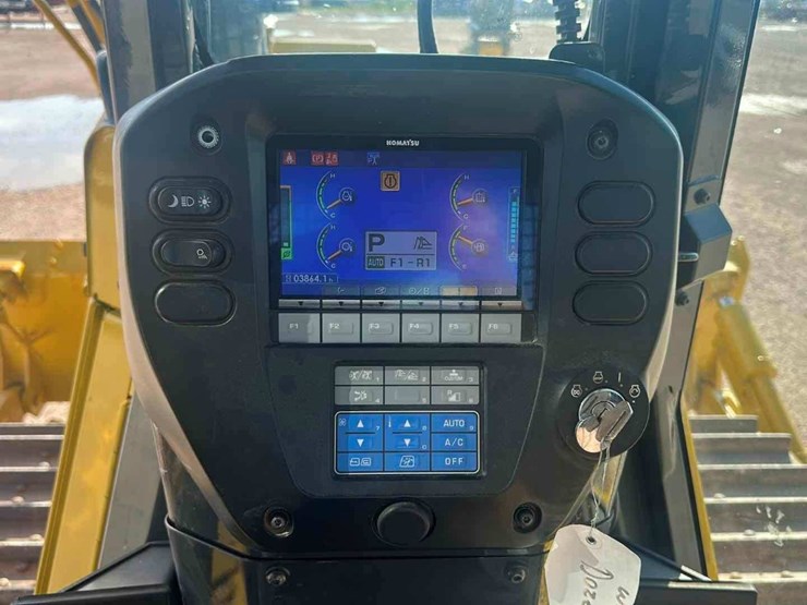 2016-komatsu-d65px-18-image-13