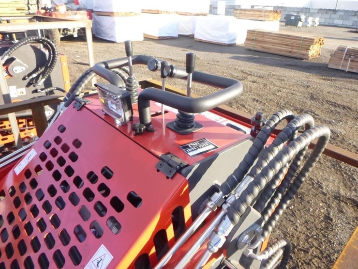 2025-agt-ysrt14-skid-steer-track-loader-image-14