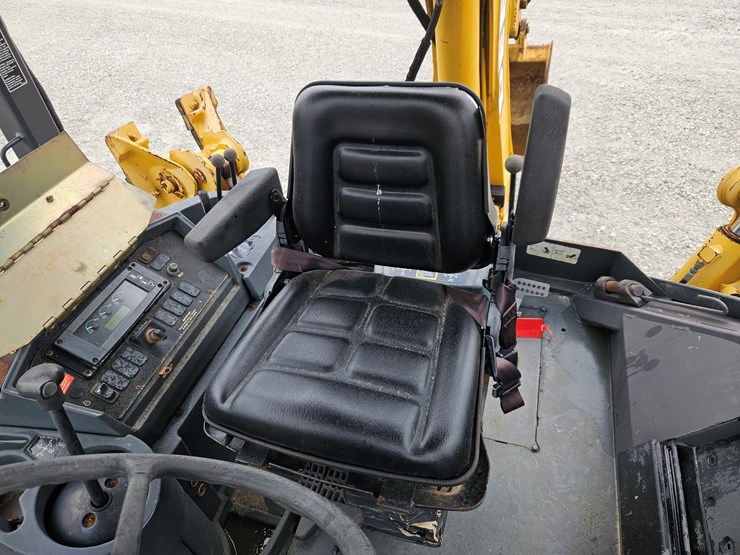 2004-deere-310g-image-10