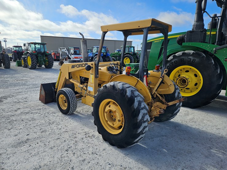 1996-ford-345d-image-15