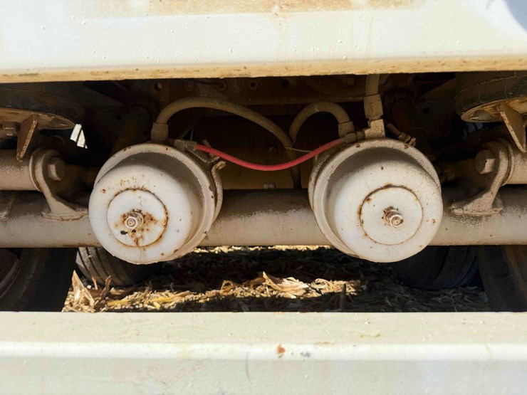 agri-trader-hopper-bottom-image-14