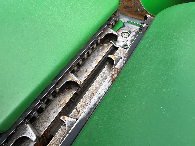 2019-john-deere-708c-image-5