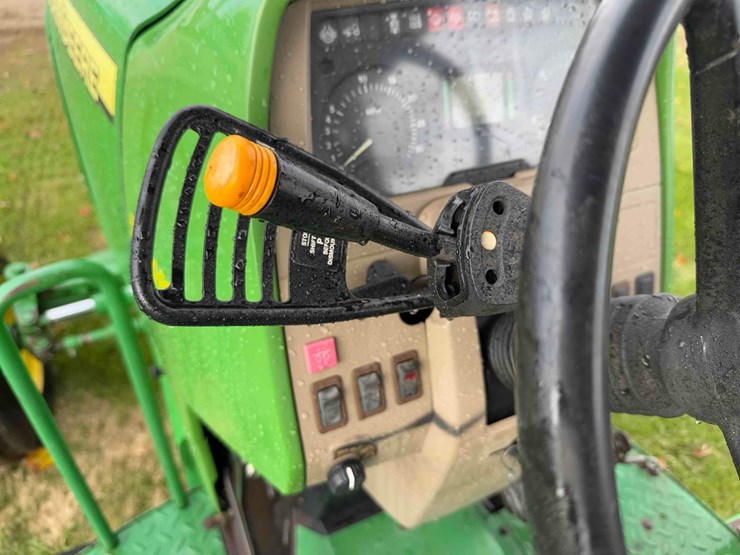 john-deere-6320l-image-31