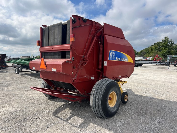 2009-new-holland-br7090-image-8