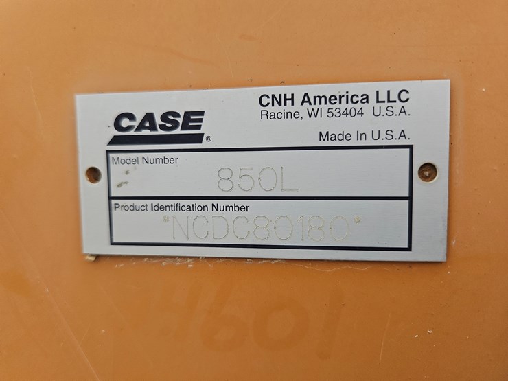 2012-case-850l-xlt-image-21