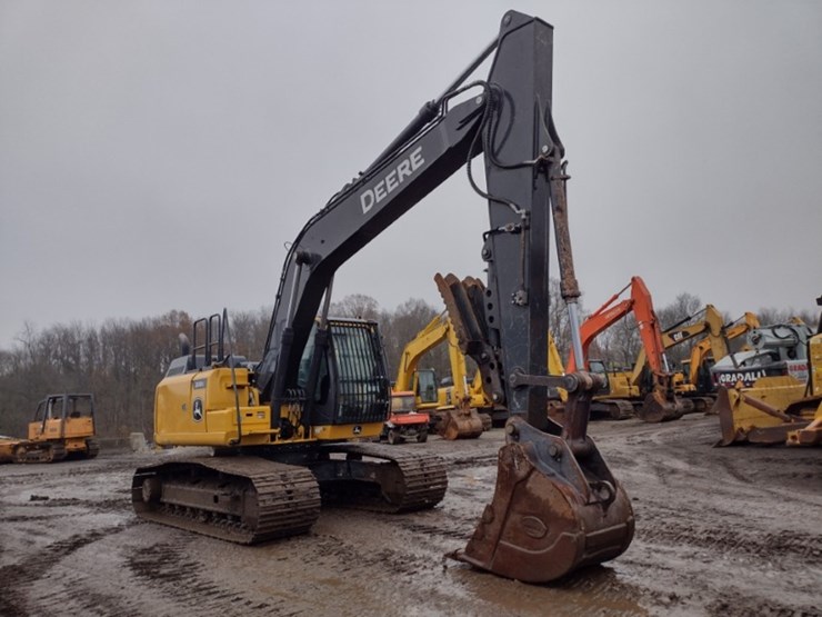 deere-200-lc-image-46