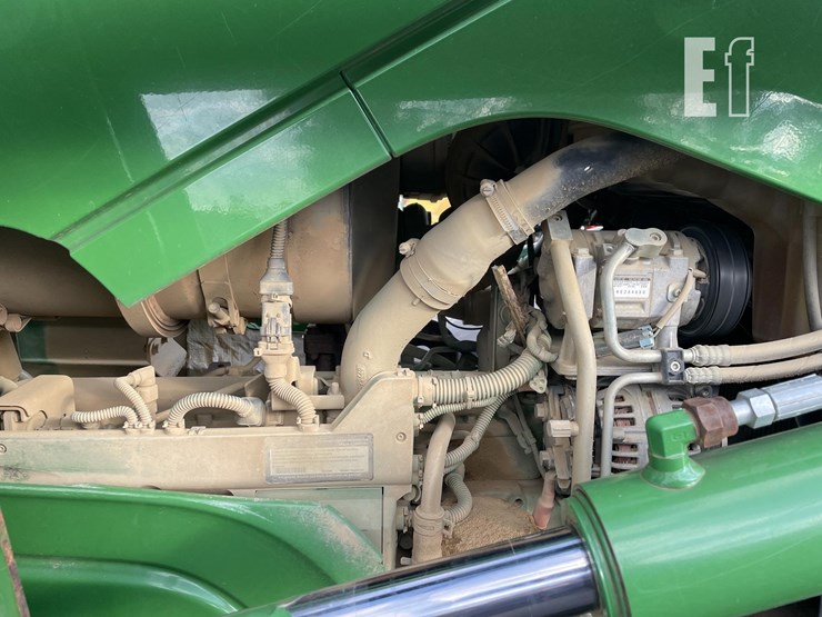 2013-john-deere-6150r-image-36