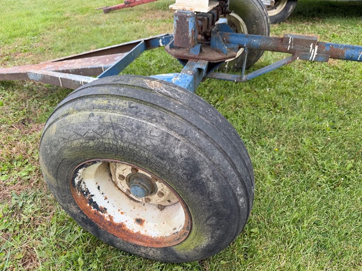 propane-tank-on-gear-image-5