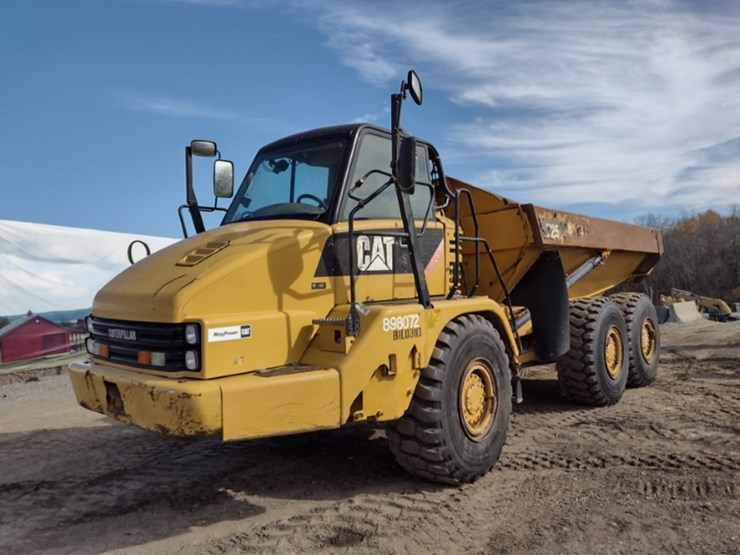 caterpillar-725-image-41